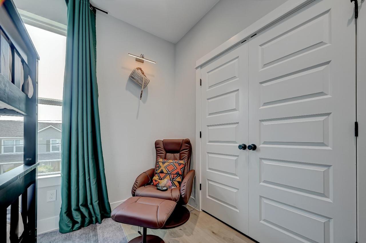Villa Elegant 3br Haven- Games, Luxury & Lush Garden
